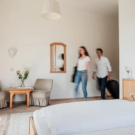 瓦塔尔酒店 酒店